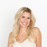 Headshot of Rochester Reiki practitioner Alison Papazois